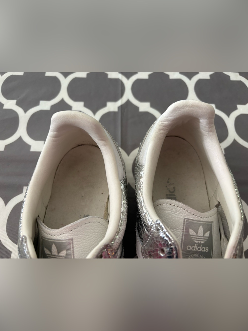 Adidas Samba OG silver metallic sneakers - Picture 6 of 12